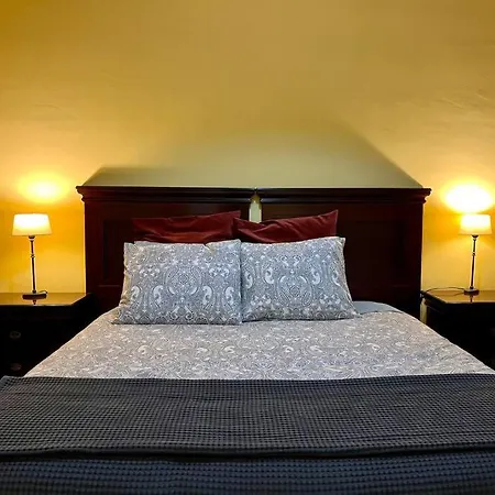 Alameda De Hercules Apartment *