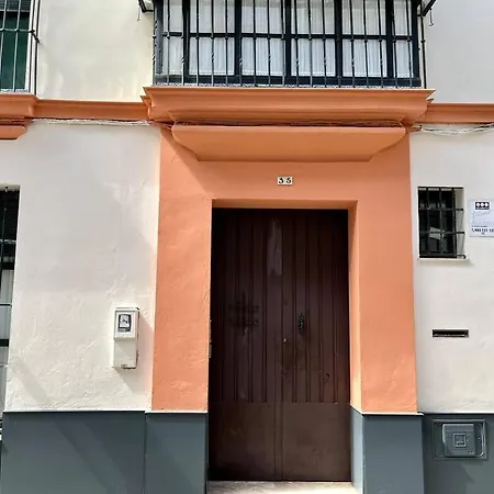 Alameda De Hercules Apartment