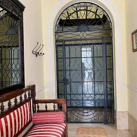 Apartment Alameda De Hercules